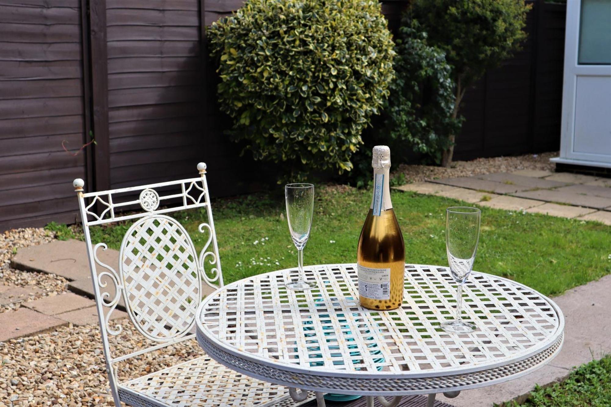 Heron House Thrapston  Luaran gambar