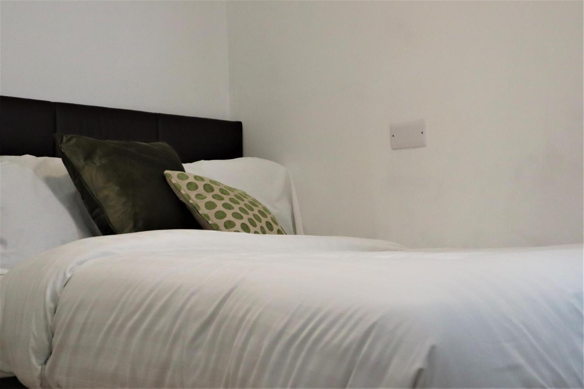 Heron House Thrapston  Luaran gambar