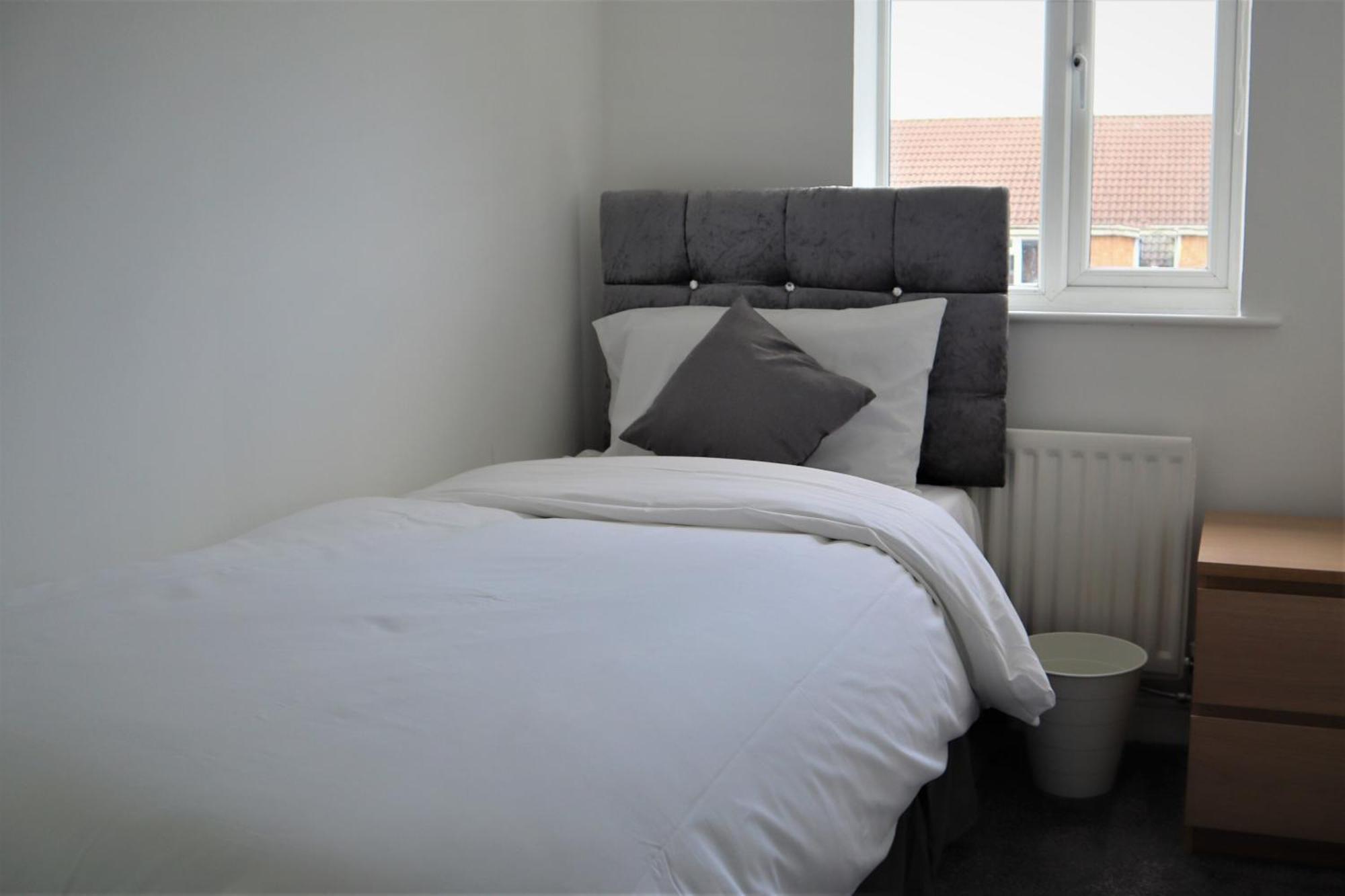 Heron House Thrapston  Luaran gambar
